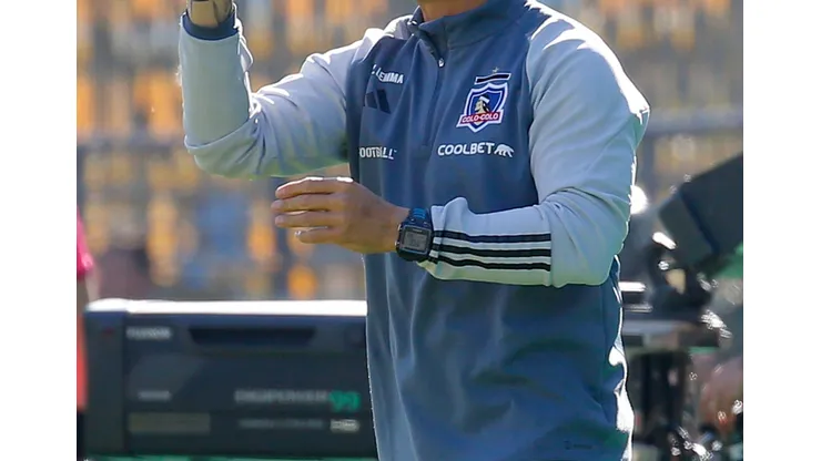 En Colo Colo están a la espera de su nuevo entrenador para la temporada 2024. (Foto: Photosport)