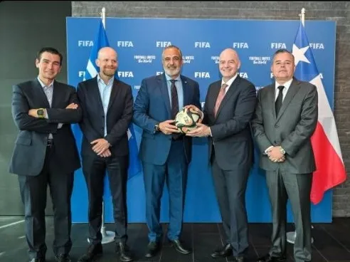Milad, Infantino y compañía, tras la confirmación que Chile será sede del mundial sub 20 (ANFP)