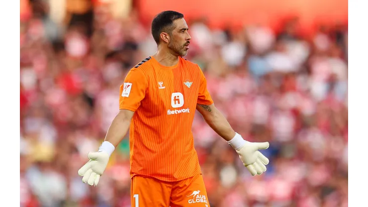 Manuel Pellegrino habló sobre la posible vuelta de Claudio Bravo