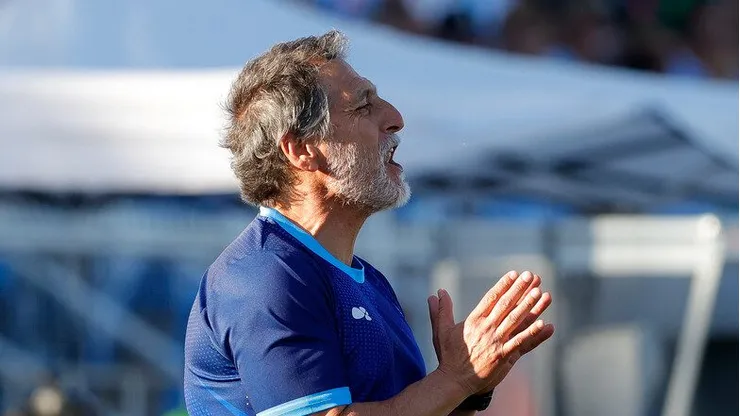 Mario Salas sufre desde que decidió dirigir a Colo Colo en 2019.