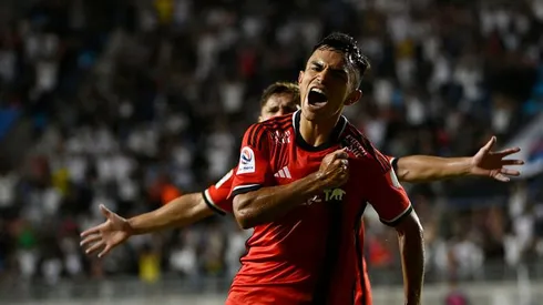 Pizarro se saca el sombrero por un compañero en Colo Colo.