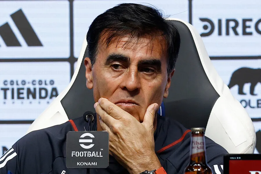 Gustavo Quinteros no sabe si sigue o no en Colo Colo. | Foto: Photosport