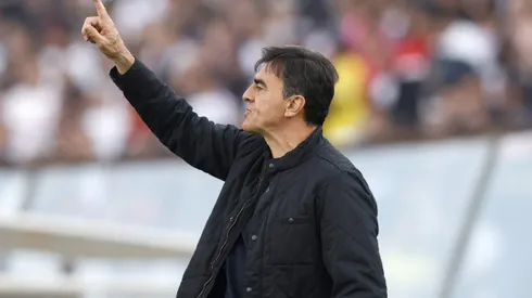 Gustavo Quinteros por ahora se aleja de seguir en Colo Colo (Foto: Photosport)