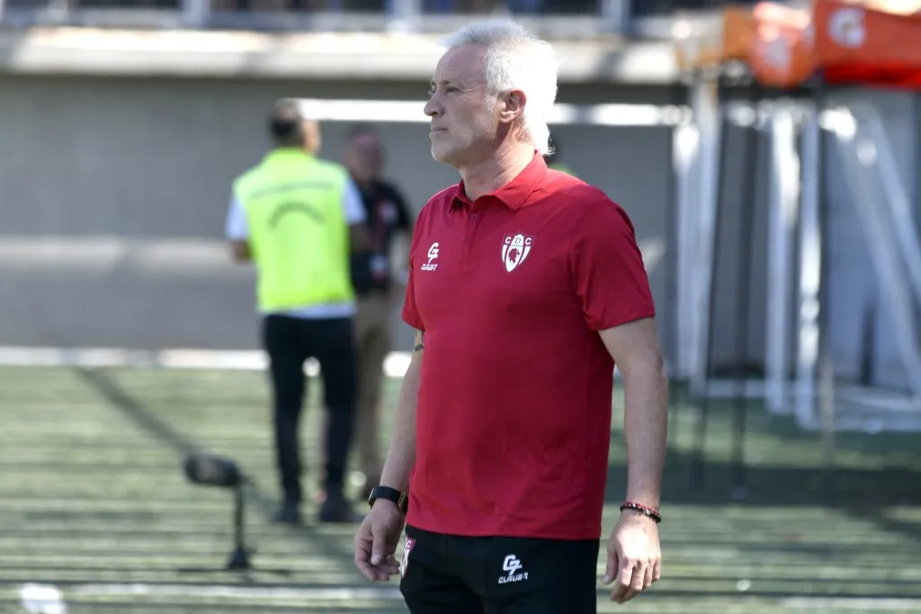 Ivo Basay destaca el esfuerzo de sus jugadores  (Foto: Photosport)