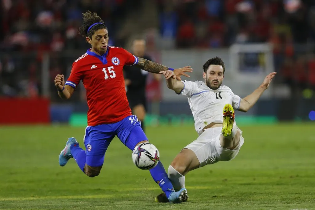 Joaquín Montecinos podría volver al fútbol chileno | Foto: Getty Images