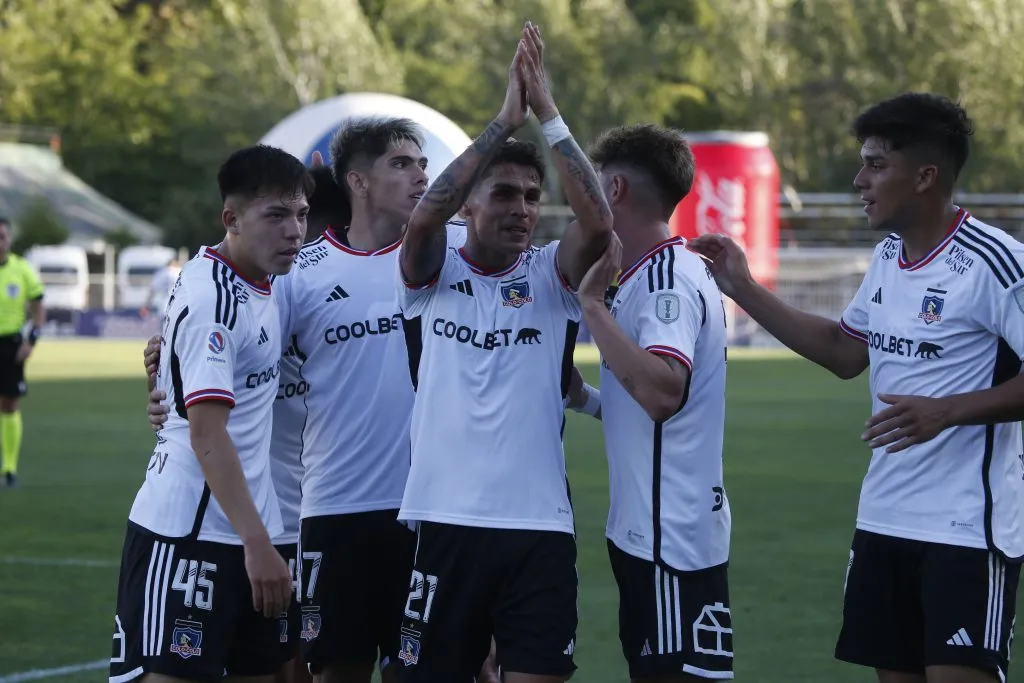 Wiemberg y sus compañeros celebrando el gol ante Curicó | FOTO: Jose Robles/Photosport