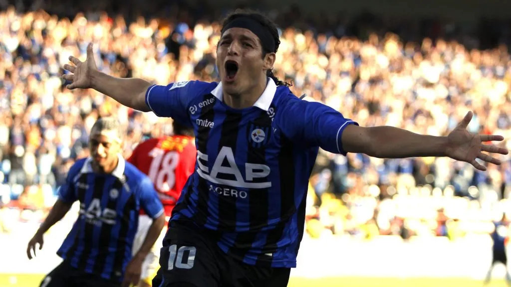 Manuel Villalobos le da secretos a Huachipato para ganar en Calama ante Cobreloa (Photosport)