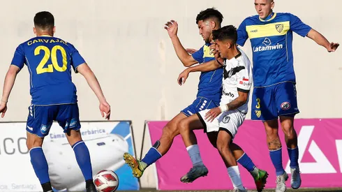 Barnechea se queda sin entrenador tras no llegar a un acuerdo con Antonio Martínez (Foto: Photosport)