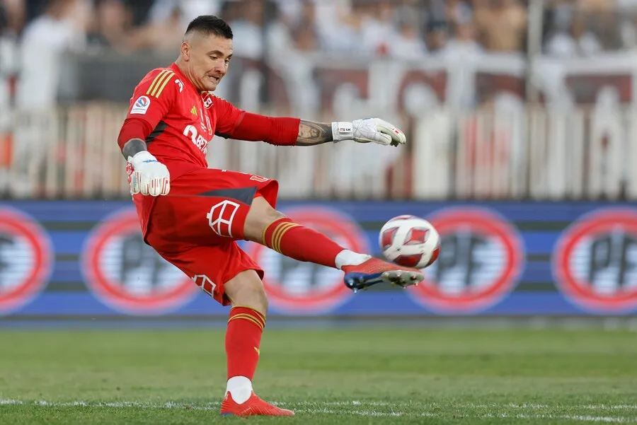 Campos perdió la titularidad en la U | Foto: Photosport