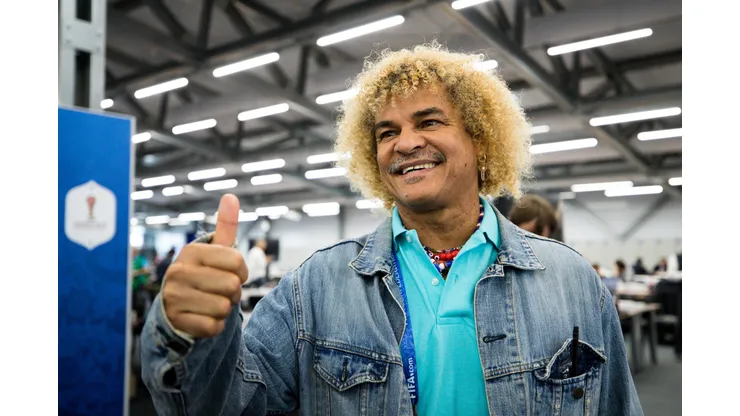 Carlos Valderrama le da el visto bueno a Ricardo Gareca (Foto: Photosport)