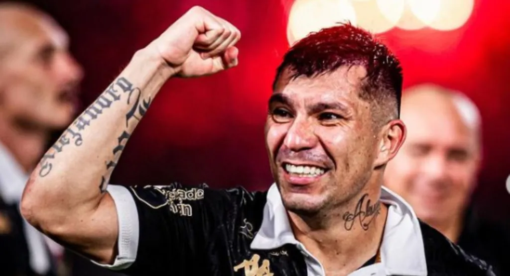 Medel se ganó el cariño de los hinchas de Vasco | FOTO: Instagram