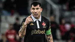 El bicampeón de América con la Roja portó por varios partidos la jineta de capitán de Vasco.