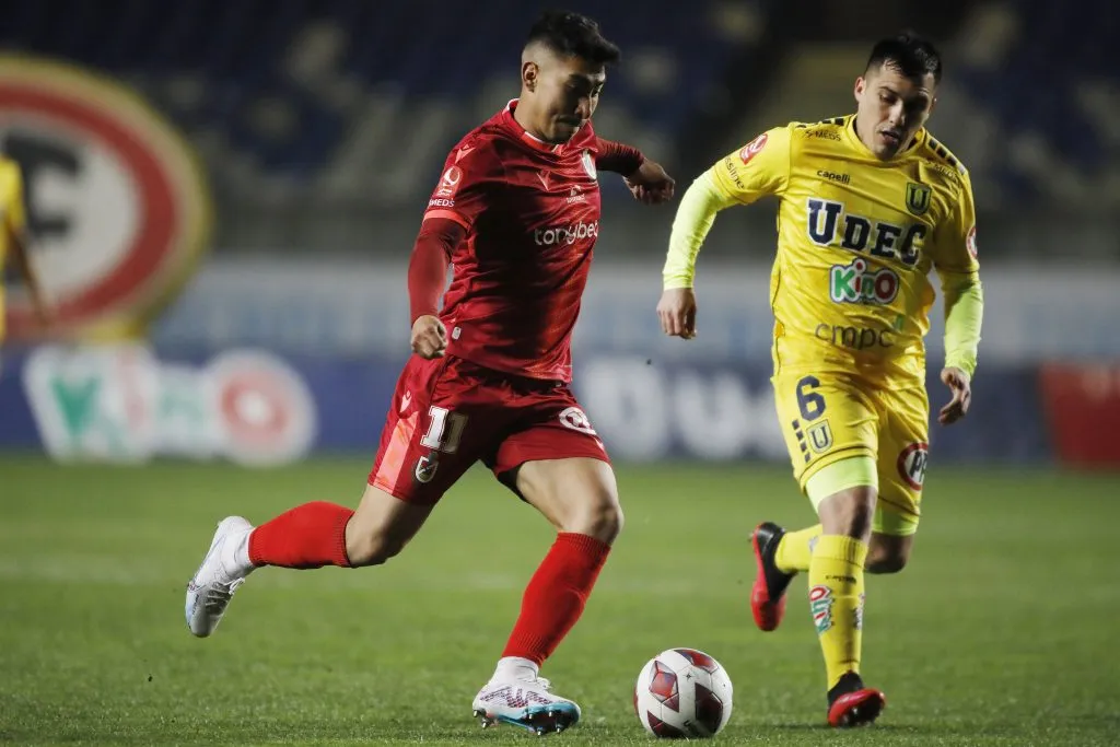 Espinoza podría quedar con el pase en su poder tras su paso por La Serena | FOTO: Marco Vasquez/Photosport