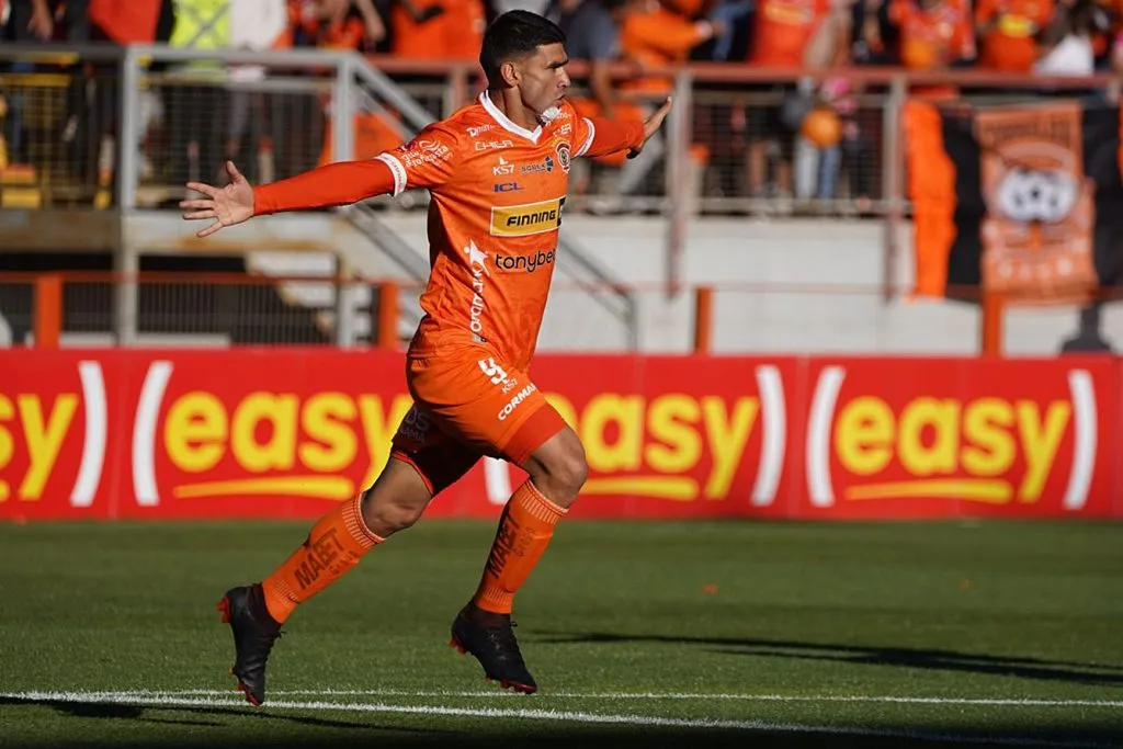 David Escalante es muy querido por la fanaticada de Cobreloa | FOTO: Pedro Tapia/Photosport