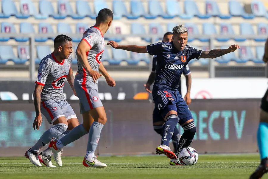 Luján ni de cerca continuará en la U (Photosport)