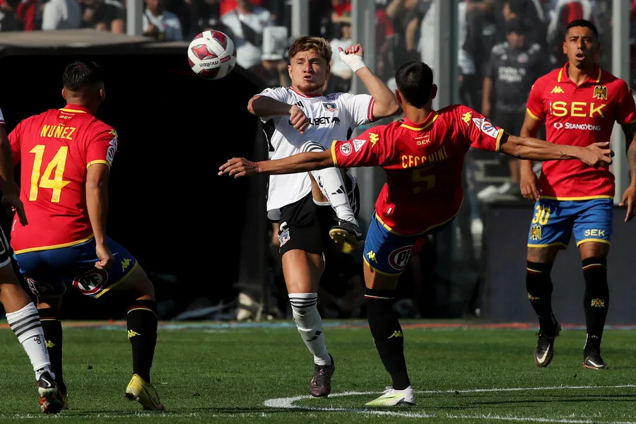 Unión Española dejó a Colo Colo sin torneo. | Foto: Photosport