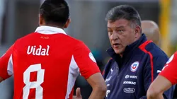 Claudio Borghi se refiere a las críticas que se recibió de Arturo Vidal (Foto: Photosport)