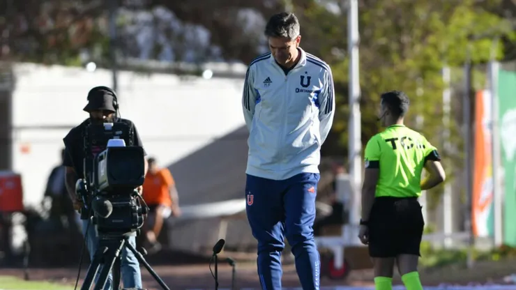 Ex técnico azul pide la salida de Mauricio Pellegrino