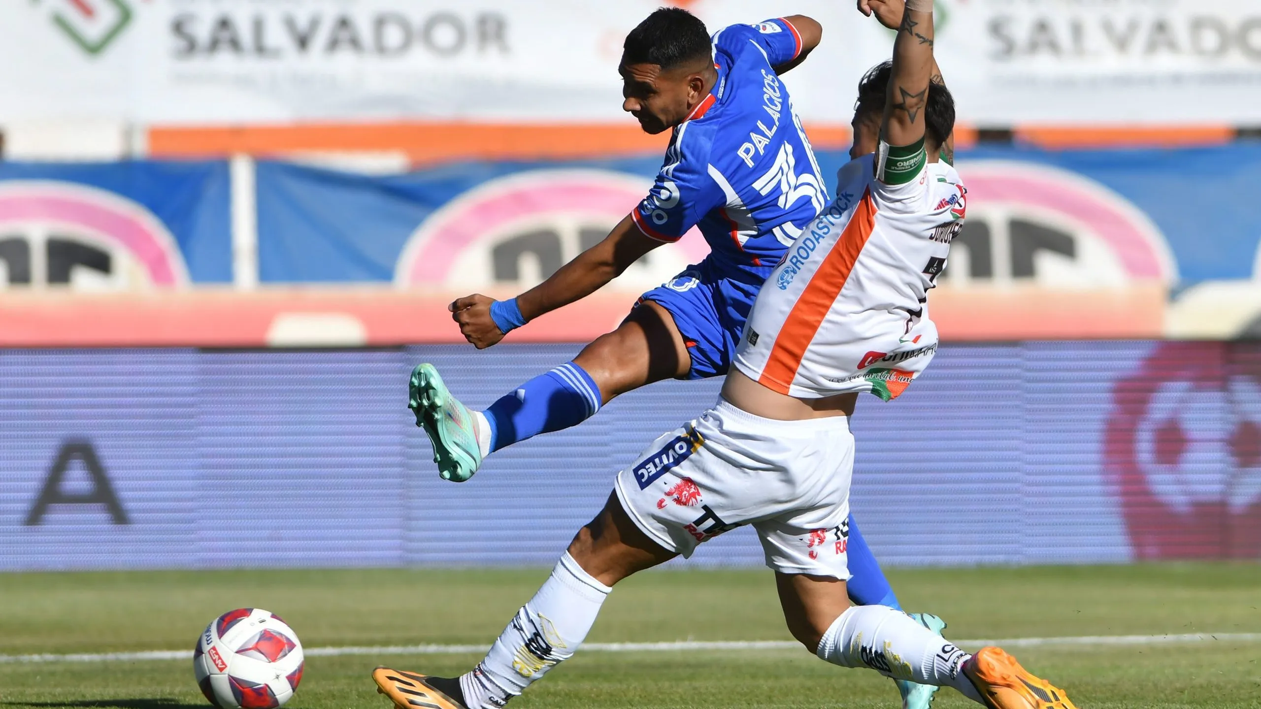 La U dio dura pelea ante Cobresal en El Salvador (Photosport)