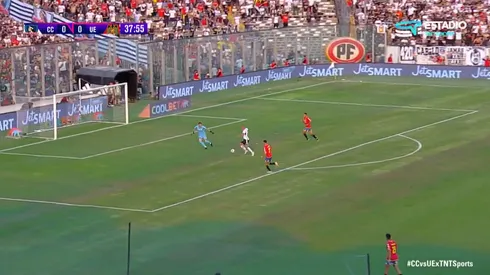 Leandro Benegas se perdió un tanto para Colo Colo (Foto: TNT Sports)