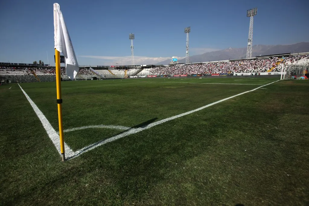 Así está el Estadio Monumental en la previa del partido entre Colo Colo y Unión Española. (Foto: Jonnathan Oyarzún/Photosport)