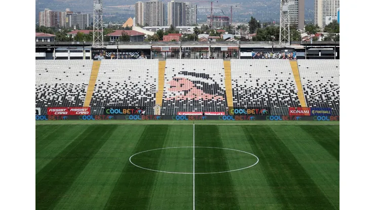 Así luce la mitad de la cancha del Estadio Monumental en la previa del partido de Colo Colo vs Unión Española. (Foto: Colo Colo)
