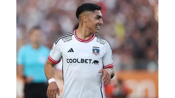 El joven futbolista Jordhy Thompson de Colo Colo tiene un nuevo pretendiente para partir al extranjero.