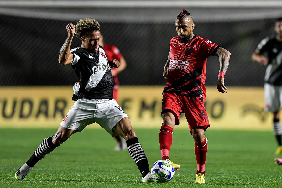 Vidal no ha tenido continuidad en el Paranaense. | Foto: Photosport