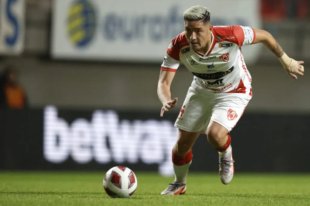 Iván Rozas buscará junto a Deportes Copiapó ante la Universidad Católica (Foto: Photosport)