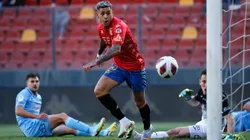 El delantero charrúa prometió amargarle la fiesta a Colo Colo este domingo