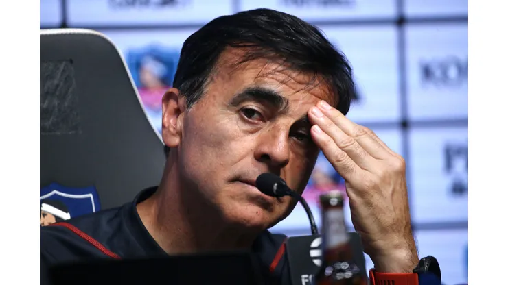 Gustavo Quinteros se refiere a la situación física de Damián Pizarro (Foto: Photosport)