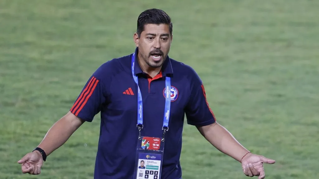 Nicolás Córdova suma dos derrotas y una victoria en el Preolímpico. Solo marcó un gol y recibió seis.