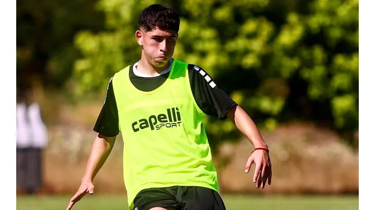 Flavio Moya refuerza a Ñublense para la temporada 2024 (Foto: ÑublenseSADP)