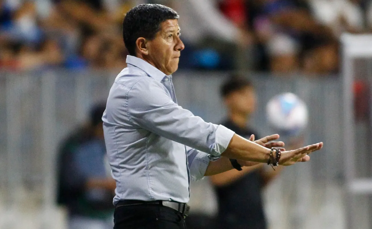 Jaime Vera se deshizo en elogios a Arturo Vidal (Foto: Photosport)