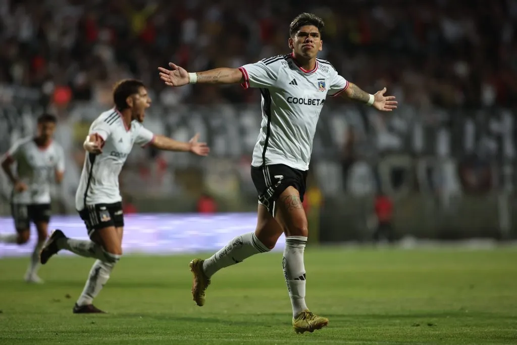 Carlos Palacios viene de darle el triunfo a Colo Colo ante Everton en la jornada de obertura de la Copa Viña 2024. (Foto: Photosport)