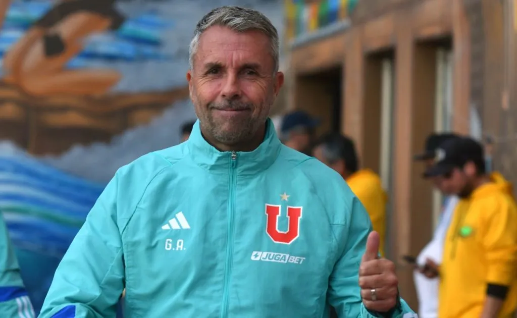 Álvarez sigue afinando el equipo para el inicio de la temporada oficial (Photosport)