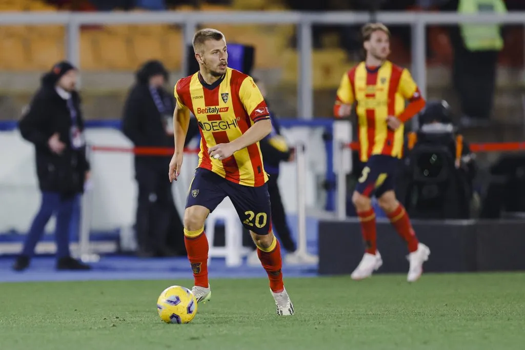 Ylber Ramadani del Lecce es pieza fundamental en Albania y enfrentaría a Chile (Foto: Imago)