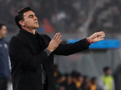 Vélez de Gustavo Quinteros quiere incorporar a verdugo de Colo Colo en la Copa Sudamericana