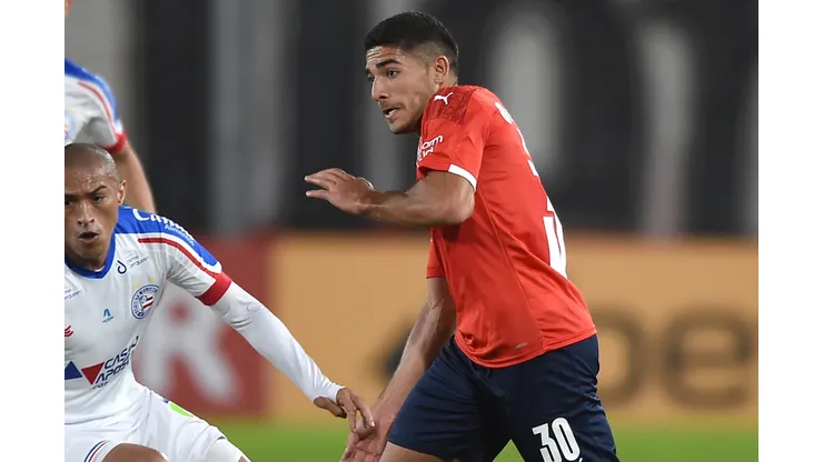 El extremo de Independiente se lo pelean Colo Colo y Everton. (Foto: Getty)