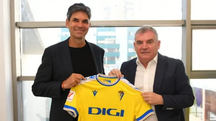 Mauricio Pellegrino fue presentado en el Cádiz de España