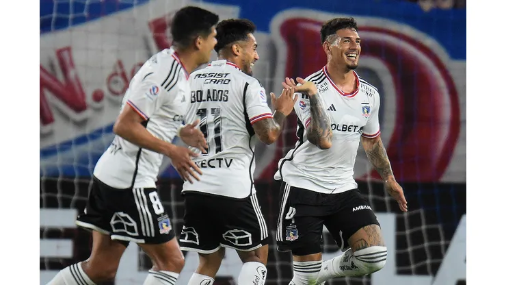 Los albos esperan a sus primeros refuerzos para este 2024. (Foto: Photosport)
