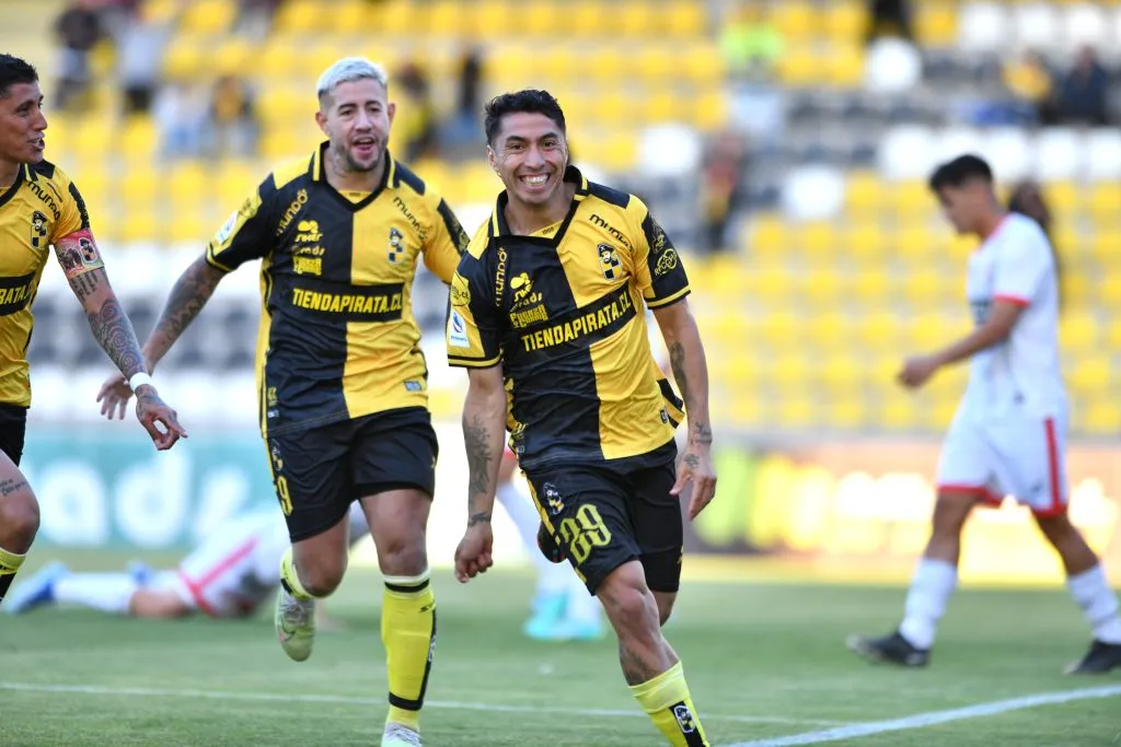 Luciano Cabral fue de las figuras de Coquimbo Unido en la temporada 2023. (Foto: Alejandro Pizarro Ubilla/Photosport)