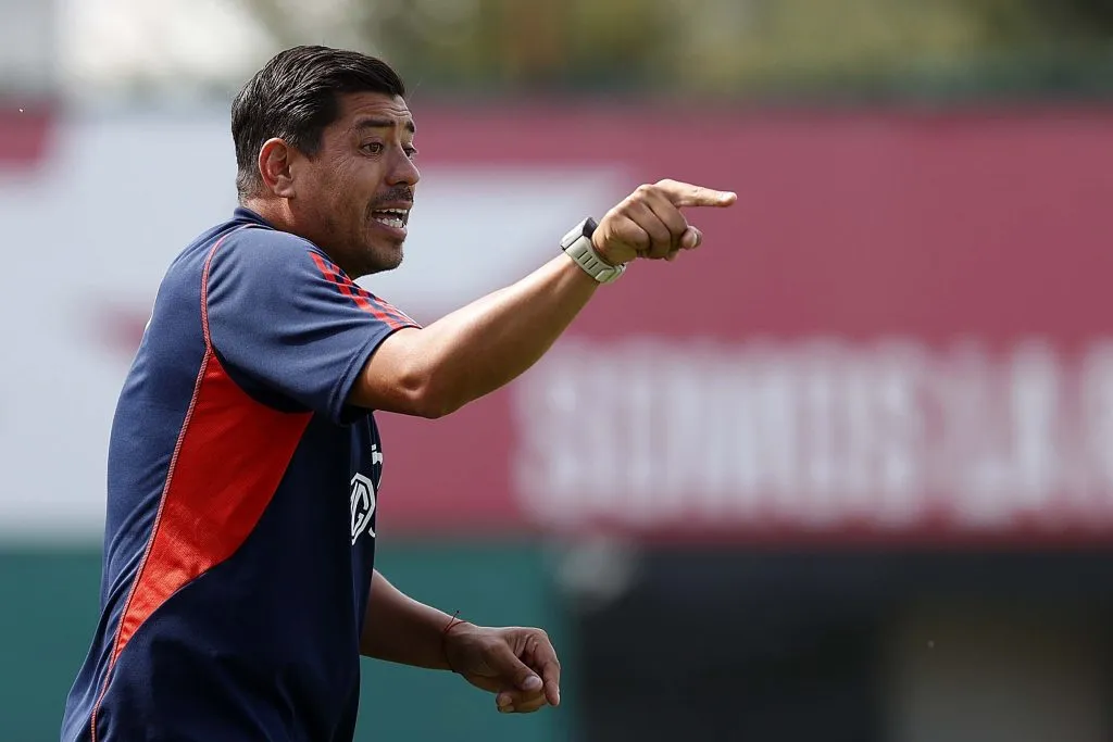 Nicolás Córdova prepara a la Sub 23 para el debut ante Perú (Carlos Parra / La Roja)