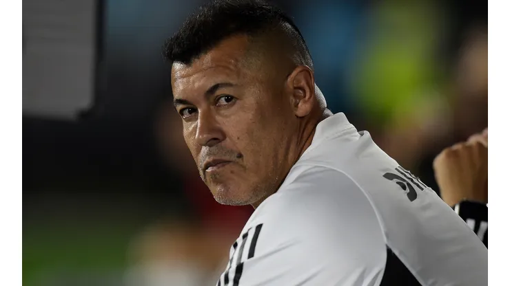 Jorge Almirón pretende reforzarse con un extremo y hay un nombre de su gusto.