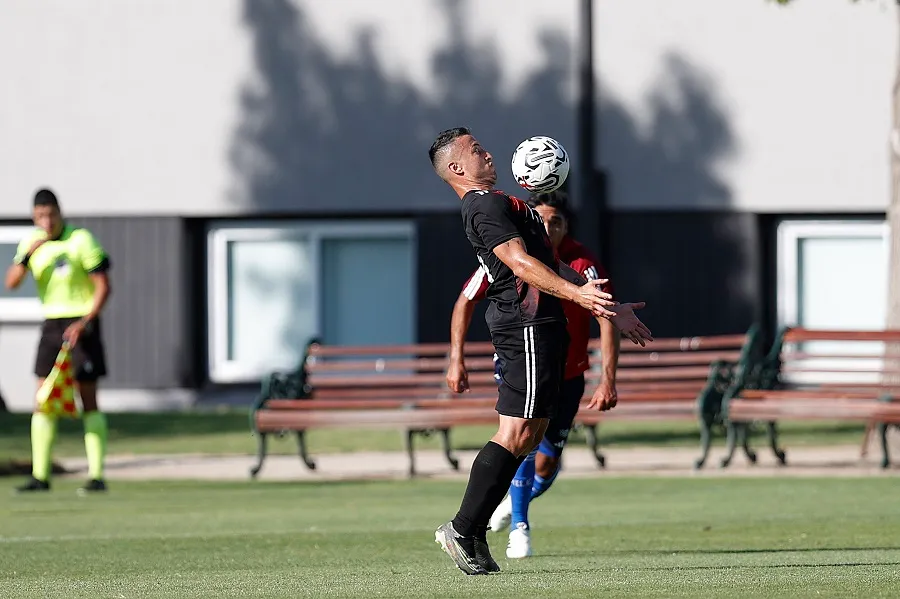 Luis Larry Valenzuela clama por una chance en el fútbol chileno (Sifup)