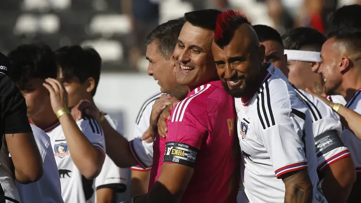 Bromean con el futuro de Arturo Vidal y también le dan consejos al King