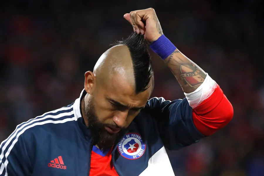 El King se agarra los pelos en su vuelta a Colo Colo. | Foto: Photosport