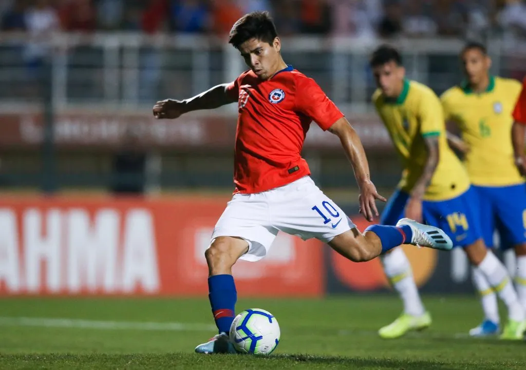 Víctor Dávila es llamado a asumir el recambio en la Roja y ahora podría dar el salto al Celta. (Photo by Alexandre Schneider/Getty Images)