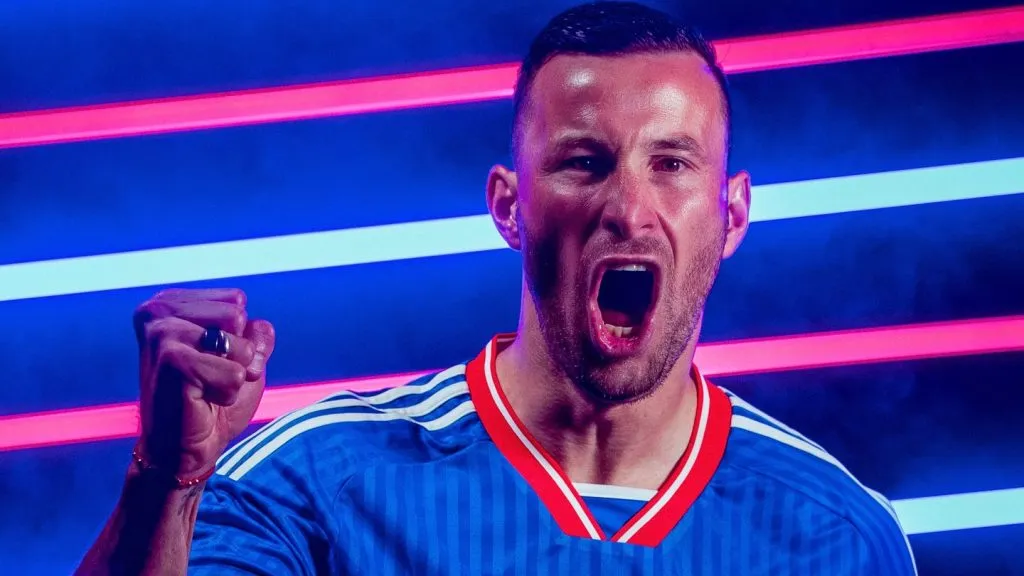 Luciano Pons será el 9 de Gustavo Álvarez