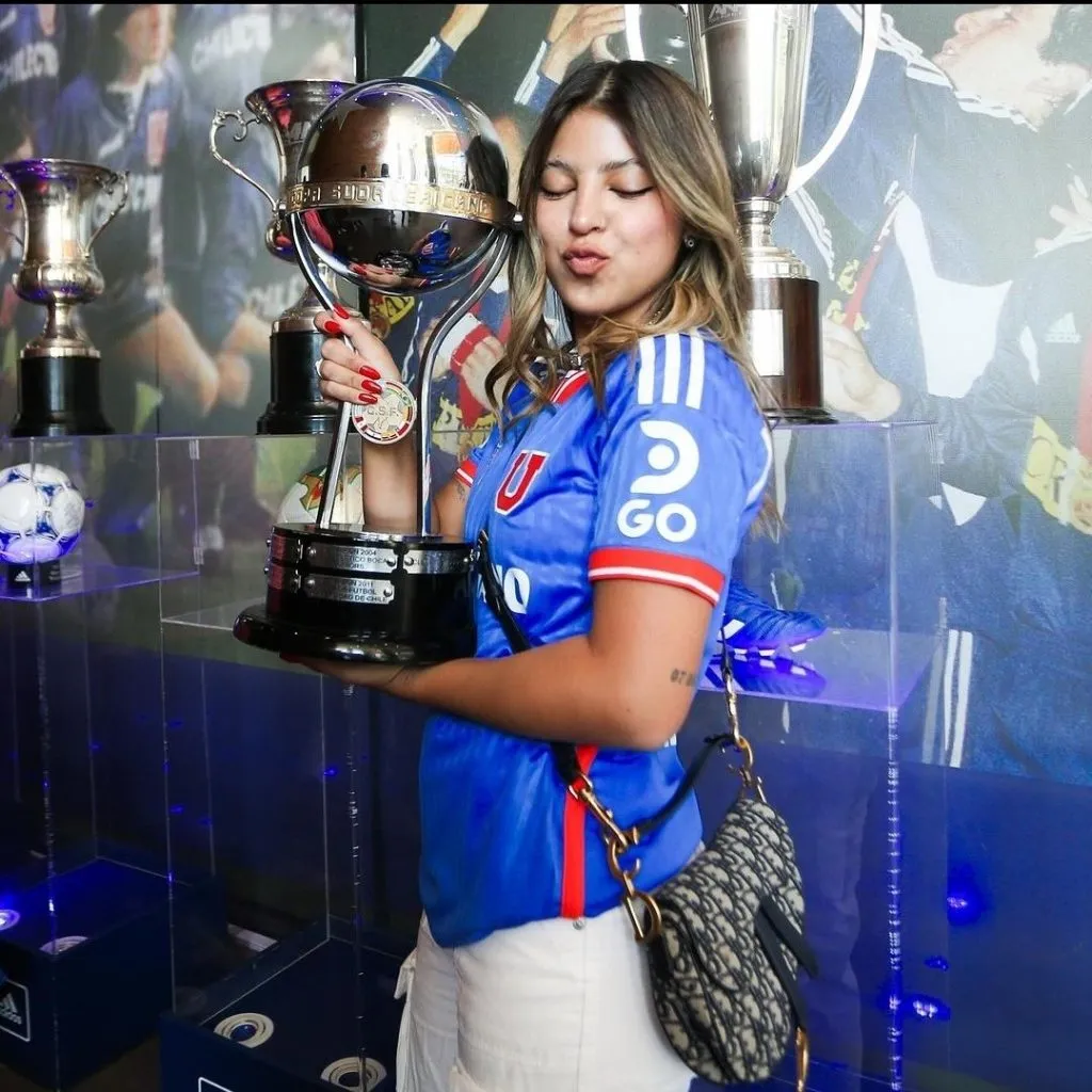 La tiktoker es reconocida hincha de la U